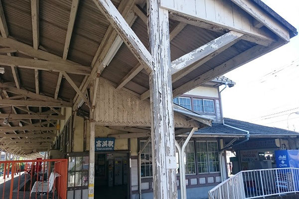 駅の柱